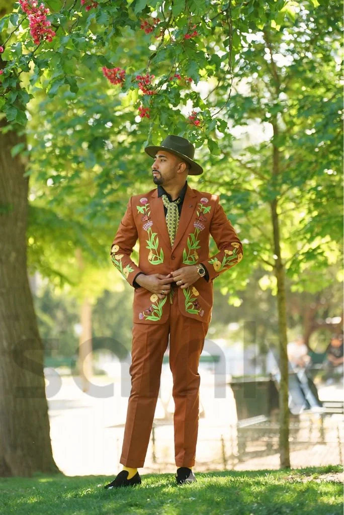 Men Floral & Butterflies Designer Embroidery Suit Stylish Rust Two Piece Suit Country Western Suit Groom Suit Wedding Cocktail Party Attire