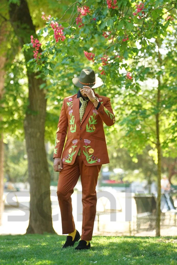 Men Floral & Butterflies Designer Embroidery Suit Stylish Rust Two Piece Suit Country Western Suit Groom Suit Wedding Cocktail Party Attire