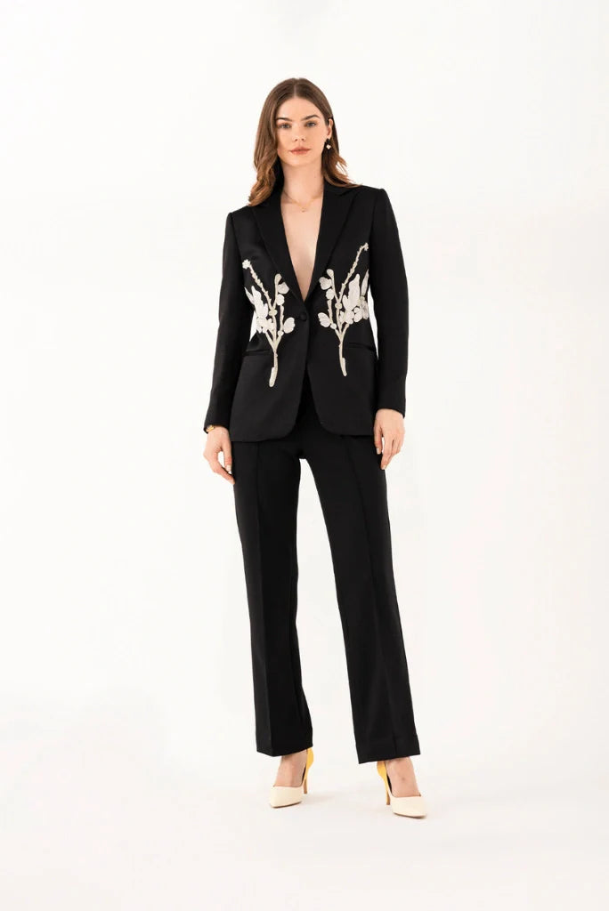 Women's Thread Embroidery Suits Are Special Events Party & Every Occasions The Decent & Unique Design Embroidery Suit